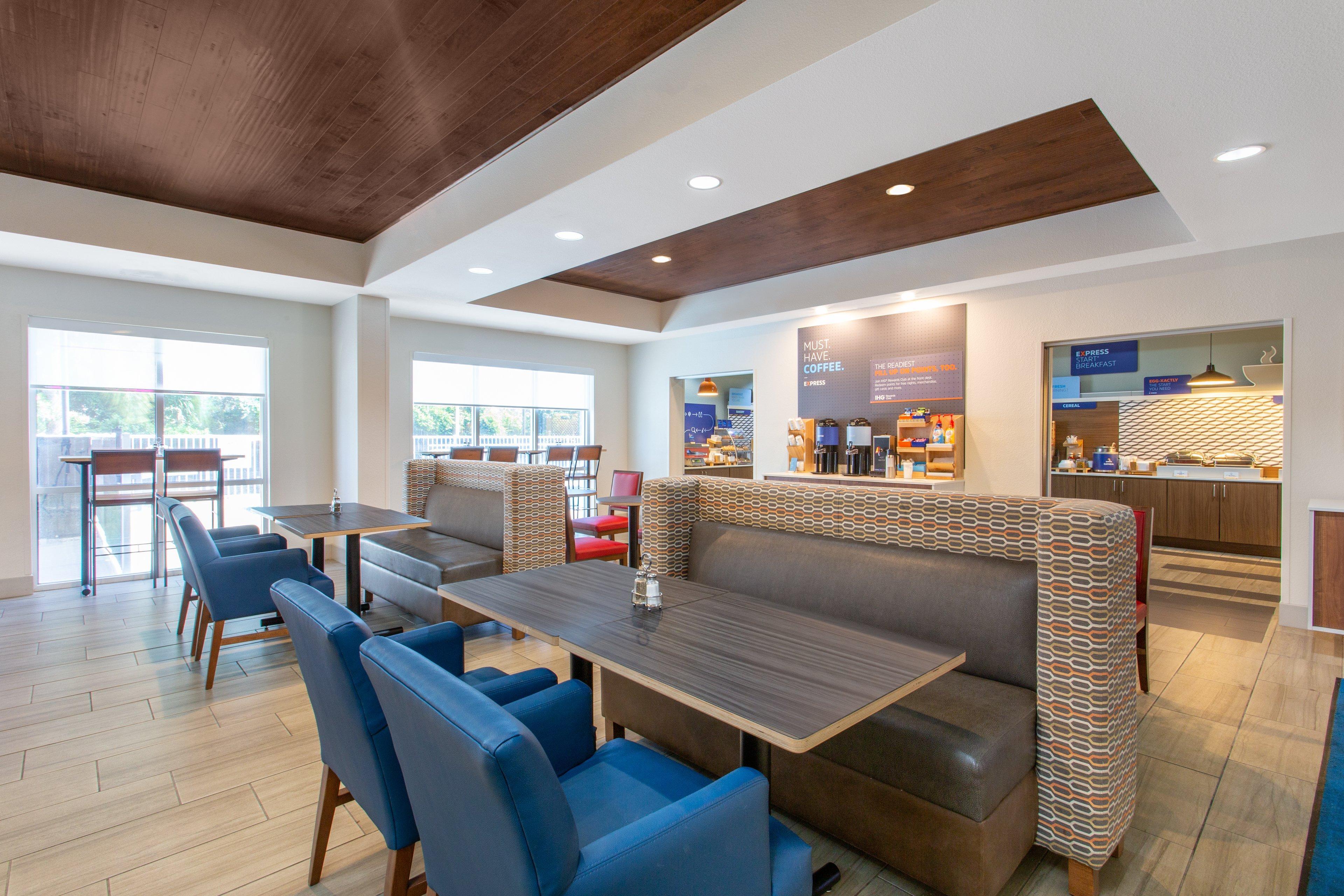 Holiday Inn Express Silver Springs - Ocala By Ihg Exterior photo