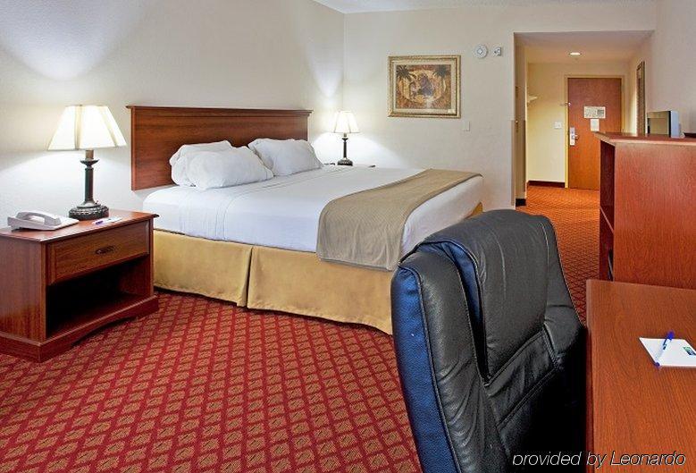 Holiday Inn Express Silver Springs - Ocala By Ihg Exterior photo