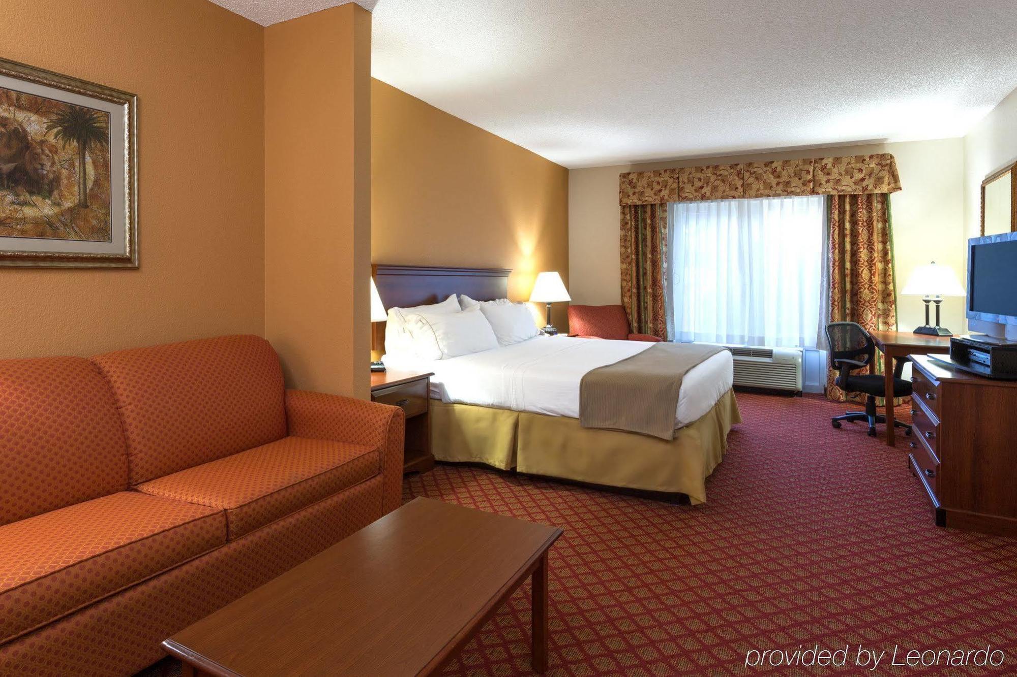Holiday Inn Express Silver Springs - Ocala By Ihg Exterior photo