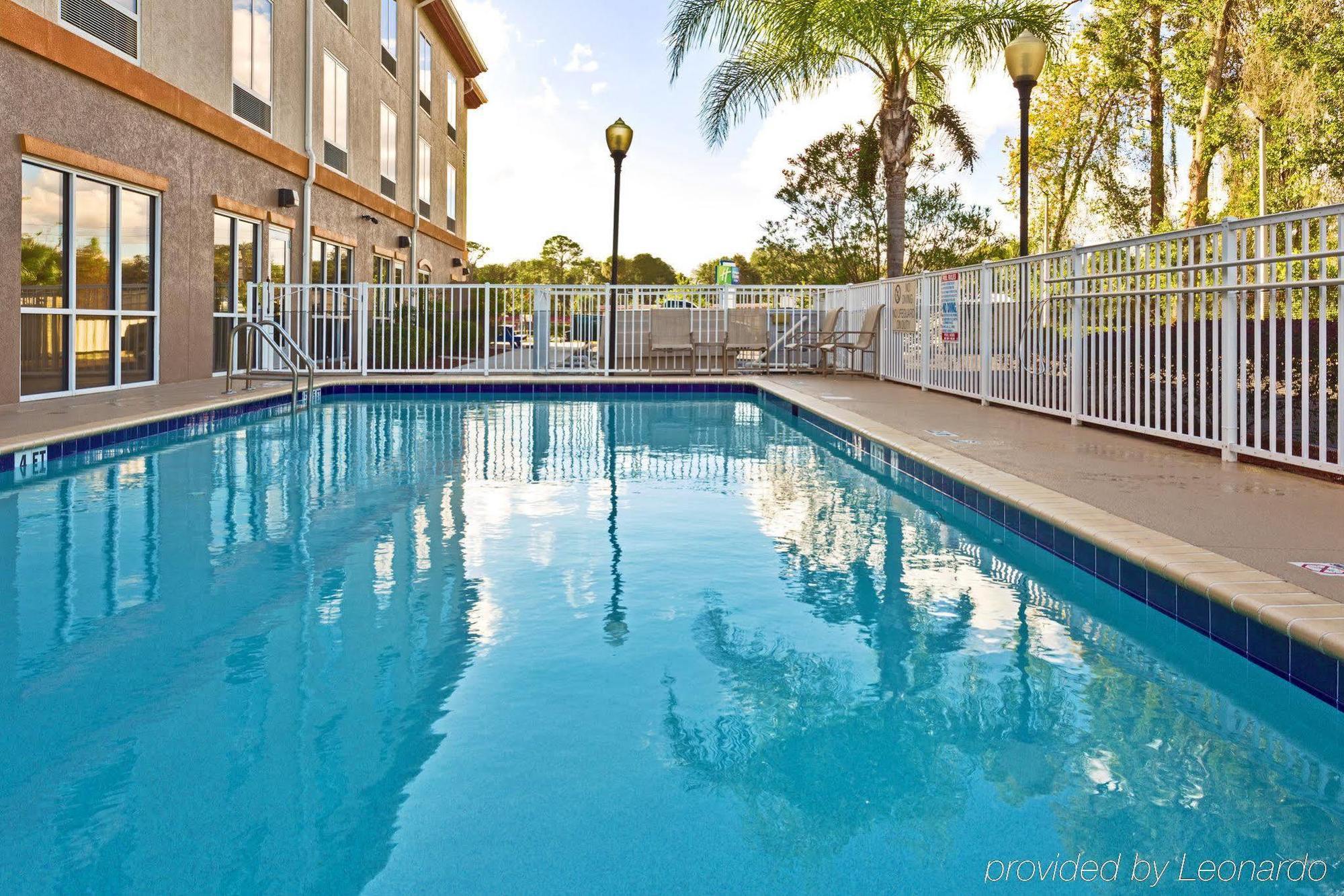 Holiday Inn Express Silver Springs - Ocala By Ihg Exterior photo