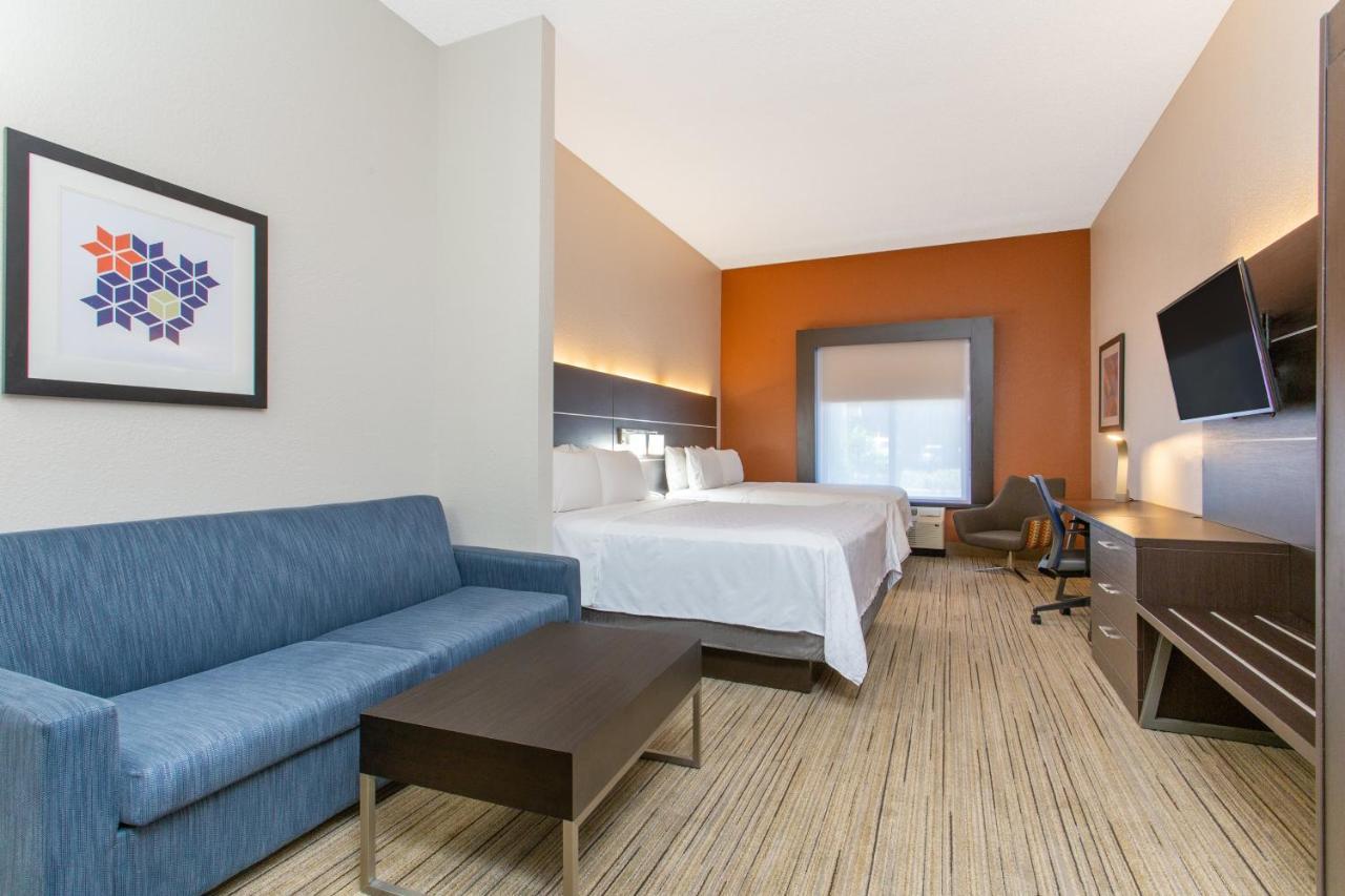 Holiday Inn Express Silver Springs - Ocala By Ihg Exterior photo